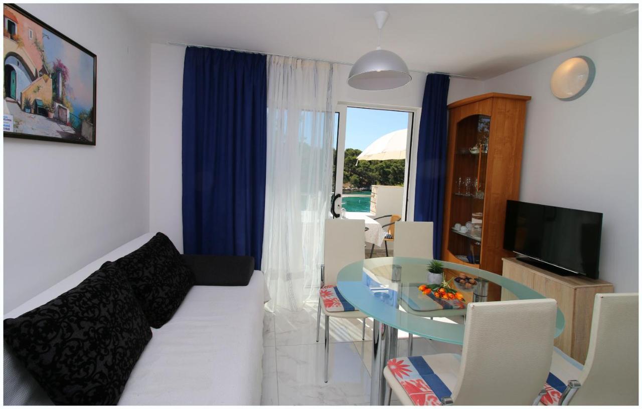 Apartments Elvis Primošten Εξωτερικό φωτογραφία