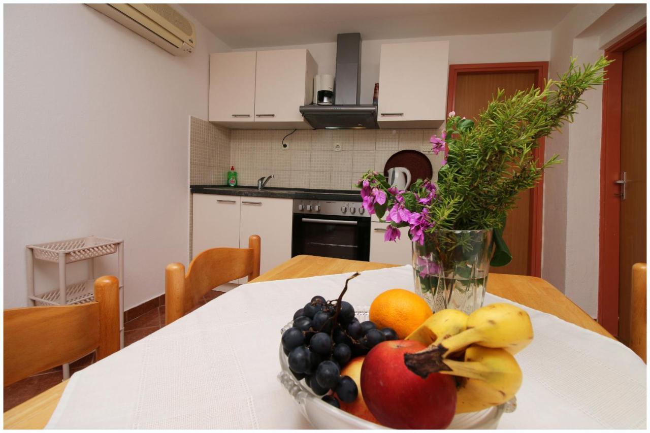 Apartments Elvis Primošten Εξωτερικό φωτογραφία