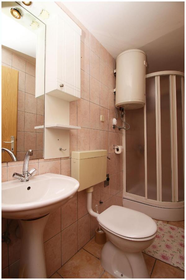 Apartments Elvis Primošten Εξωτερικό φωτογραφία