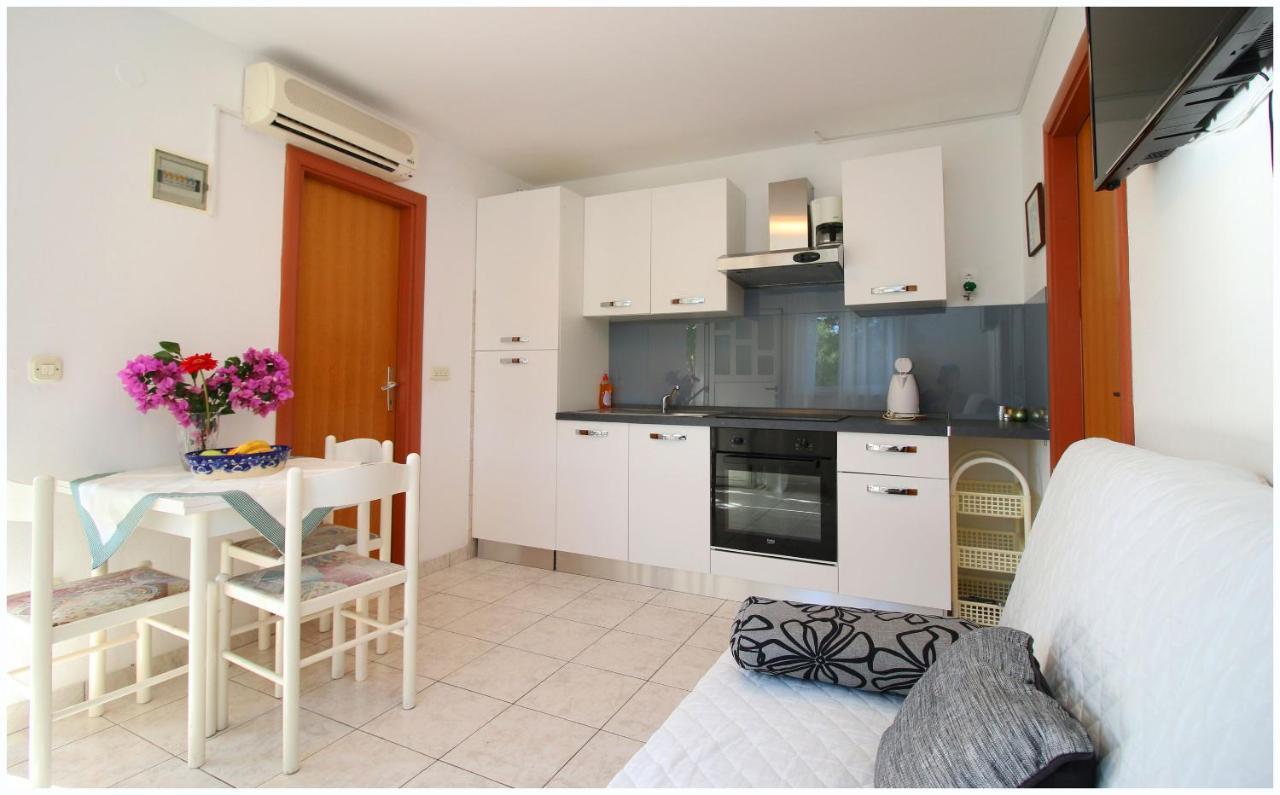 Apartments Elvis Primošten Εξωτερικό φωτογραφία