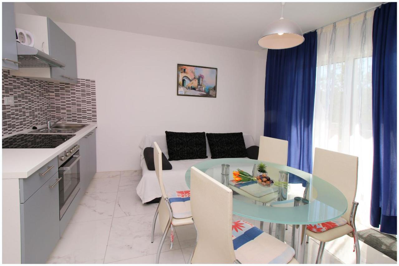 Apartments Elvis Primošten Εξωτερικό φωτογραφία