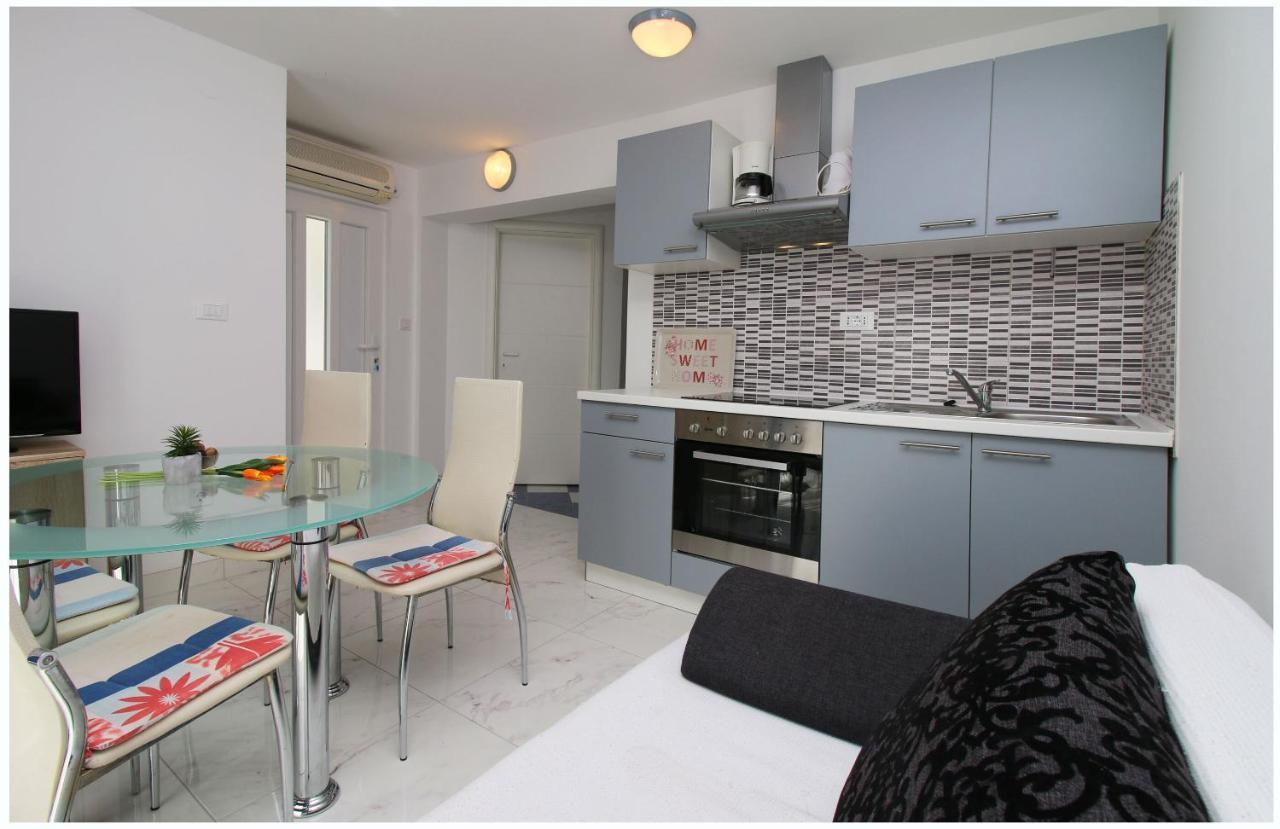 Apartments Elvis Primošten Εξωτερικό φωτογραφία