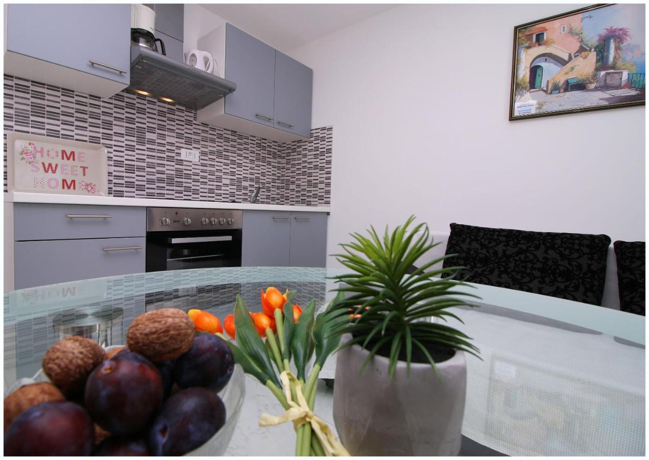 Apartments Elvis Primošten Εξωτερικό φωτογραφία