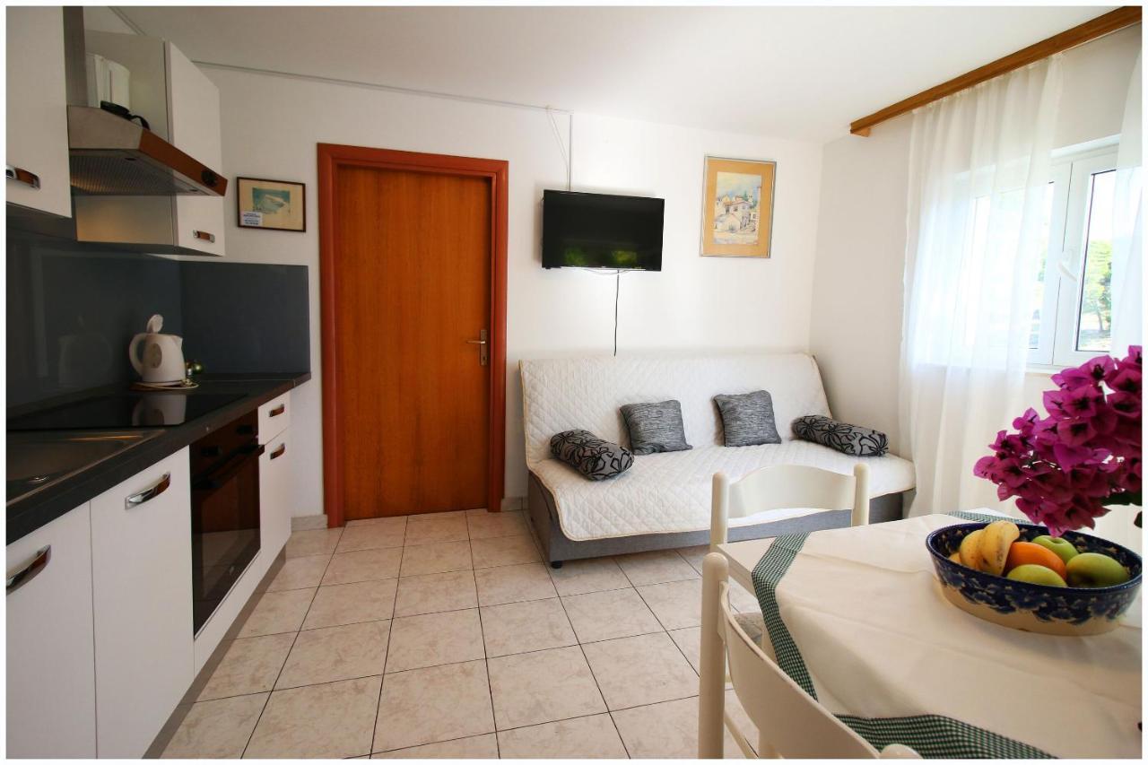 Apartments Elvis Primošten Εξωτερικό φωτογραφία